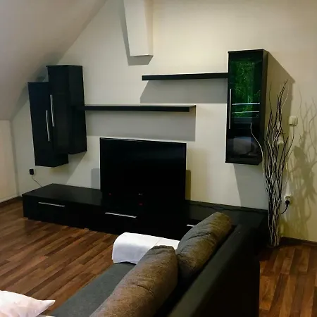Suzana Jan - Apartma Апартаменты