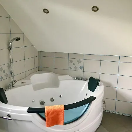 Suzana Jan - Apartma Apartman *